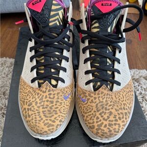 Lebron Safari basketball shoes